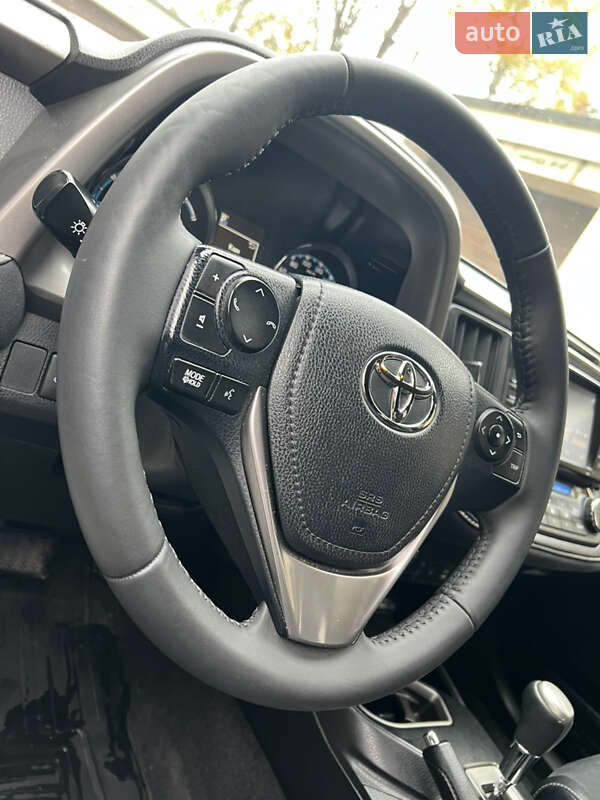 Внедорожник / Кроссовер Toyota RAV4 2017 в Виннице фото 32 Внедорожник / Кроссовер Toyota RAV4 2017 в Виннице