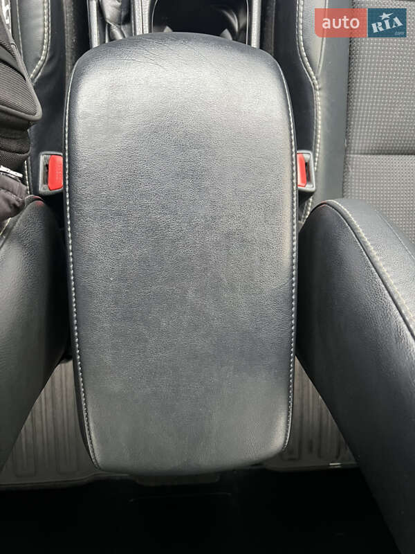 Внедорожник / Кроссовер Toyota RAV4 2017 в Виннице фото 48 Внедорожник / Кроссовер Toyota RAV4 2017 в Виннице