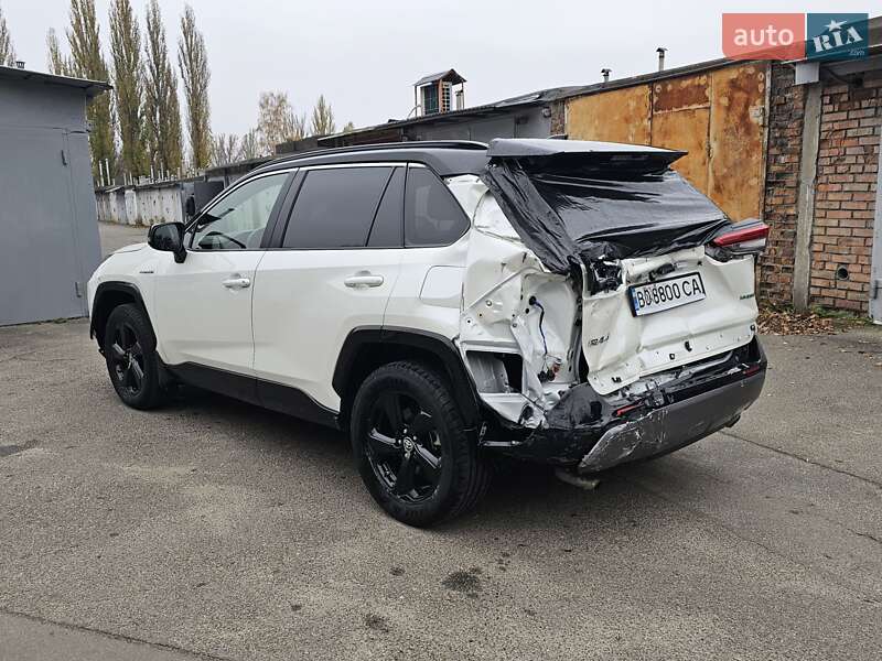 Внедорожник / Кроссовер Toyota RAV4 2019 в Киеве