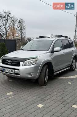 Внедорожник / Кроссовер Toyota RAV4 2007 в Жовкве