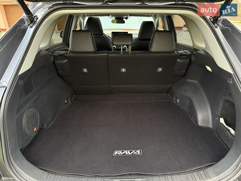 Позашляховик / Кросовер Toyota RAV4 2023 в Львові фото 21 Позашляховик / Кросовер Toyota RAV4 2023 в Львові