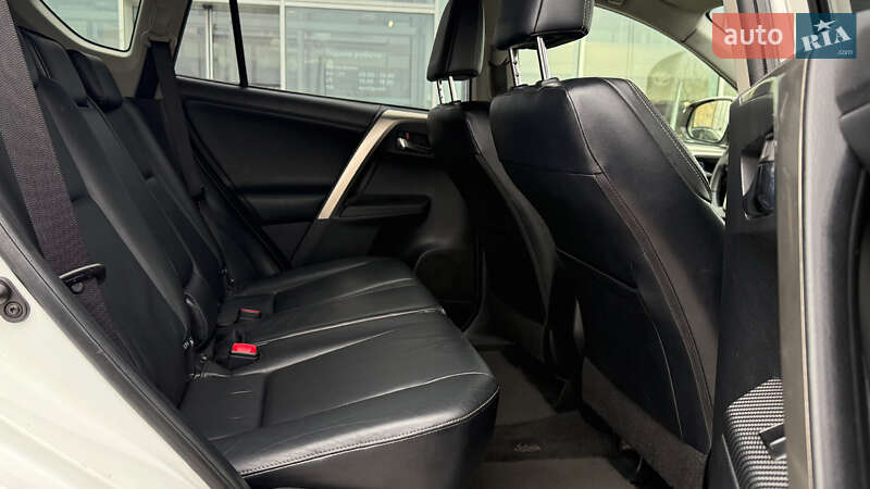 Внедорожник / Кроссовер Toyota RAV4 2014 в Ровно фото 9 Внедорожник / Кроссовер Toyota RAV4 2014 в Ровно