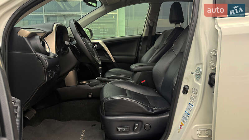 Внедорожник / Кроссовер Toyota RAV4 2014 в Ровно фото 14 Внедорожник / Кроссовер Toyota RAV4 2014 в Ровно