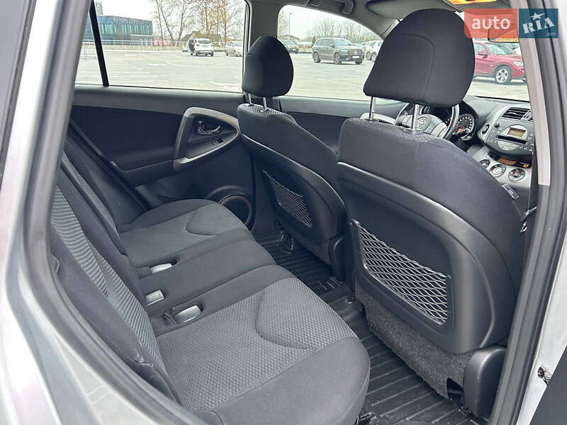 Внедорожник / Кроссовер Toyota RAV4 2006 в Киеве фото 41 Внедорожник / Кроссовер Toyota RAV4 2006 в Киеве