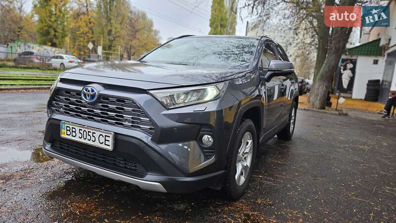 Позашляховик / Кросовер Toyota RAV4 2019 в Одесі фото 4 Позашляховик / Кросовер Toyota RAV4 2019 в Одесі