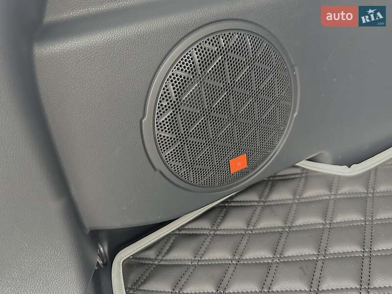 Внедорожник / Кроссовер Toyota RAV4 2021 в Днепре