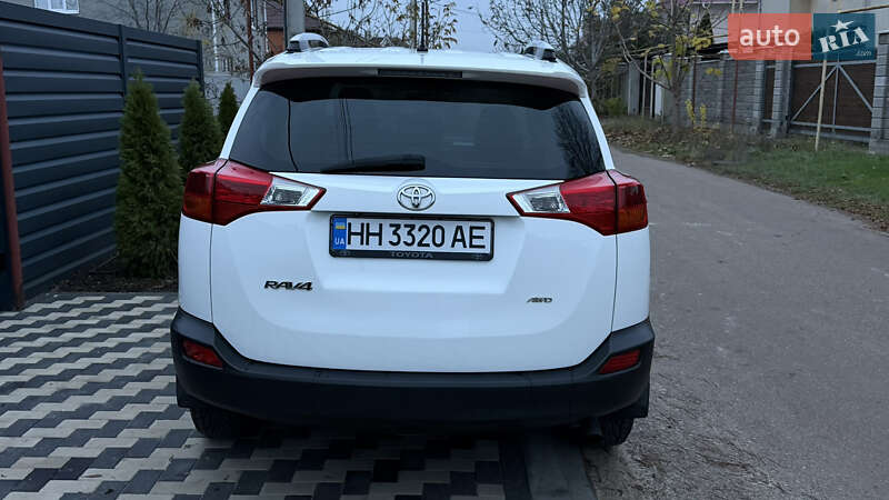 Позашляховик / Кросовер Toyota RAV4 2013 в Одесі