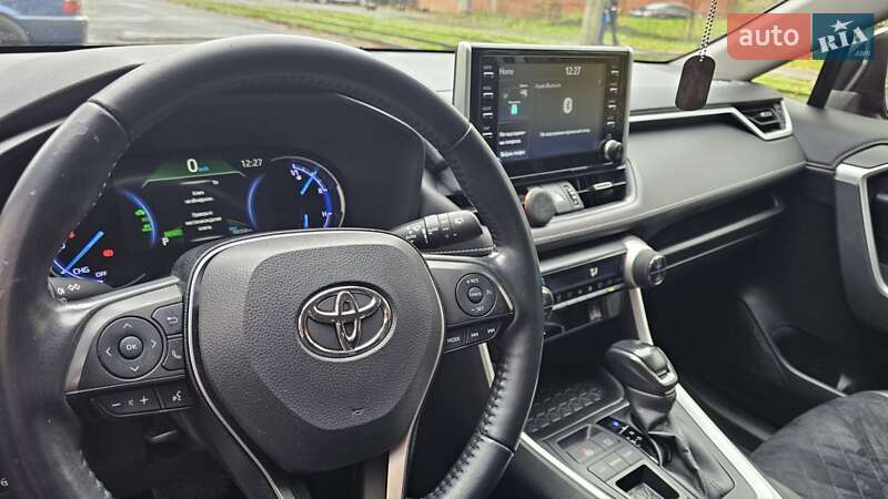 Позашляховик / Кросовер Toyota RAV4 2019 в Одесі фото 18 Позашляховик / Кросовер Toyota RAV4 2019 в Одесі