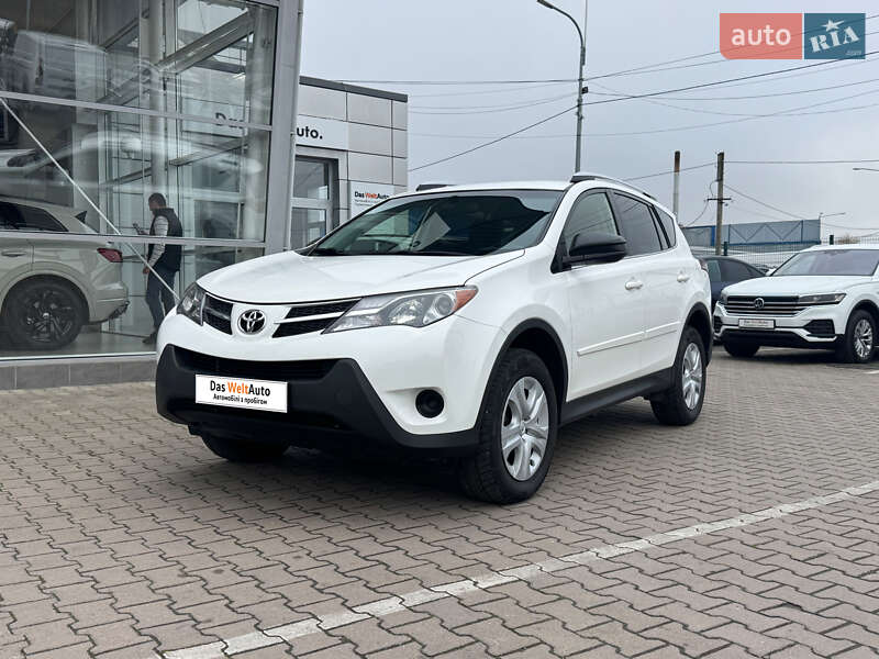 Toyota RAV4 2015