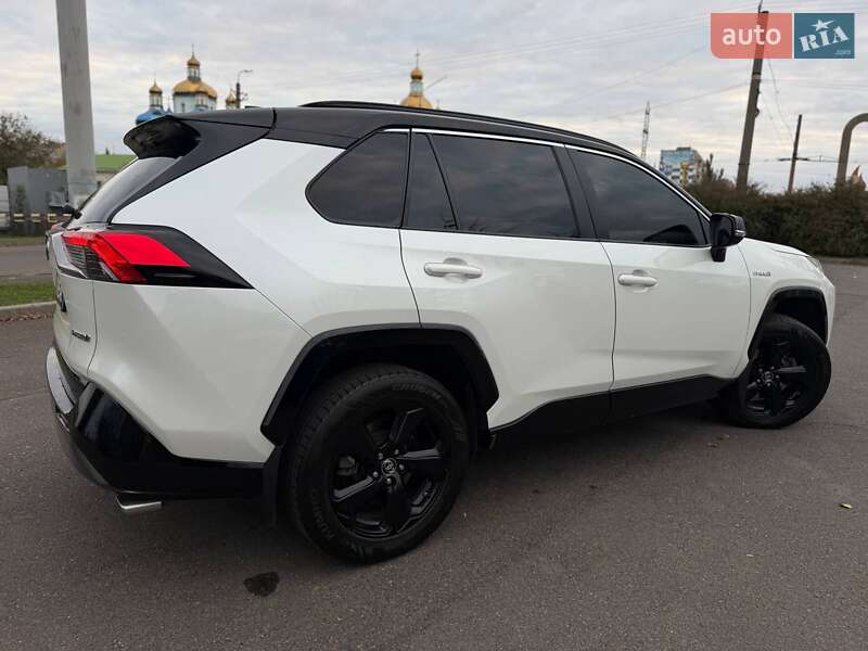 Позашляховик / Кросовер Toyota RAV4 2019 в Кривому Розі