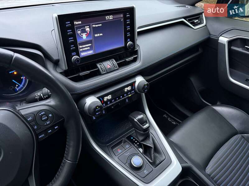 Позашляховик / Кросовер Toyota RAV4 2019 в Кривому Розі