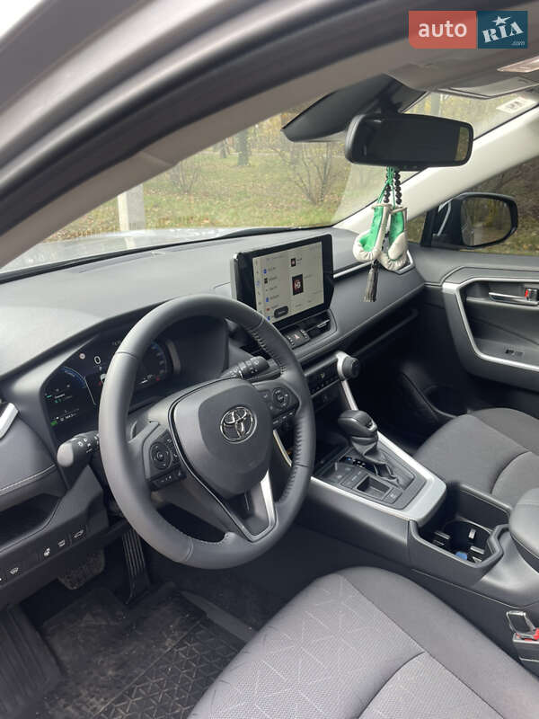 Позашляховик / Кросовер Toyota RAV4 2024 в Кропивницькому фото 8 Позашляховик / Кросовер Toyota RAV4 2024 в Кропивницькому