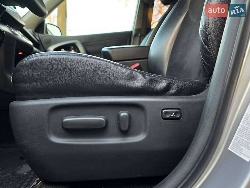 Внедорожник / Кроссовер Toyota RAV4 2010 в Чернигове фото 13 Внедорожник / Кроссовер Toyota RAV4 2010 в Чернигове