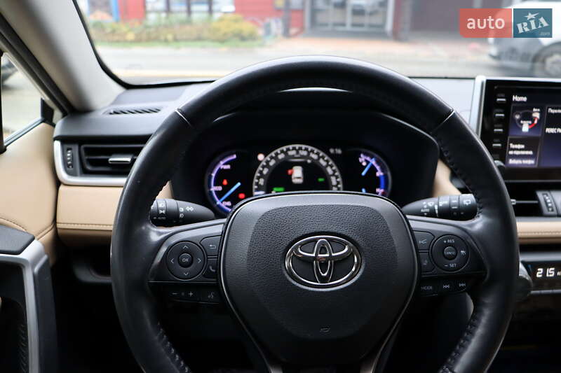 Позашляховик / Кросовер Toyota RAV4 2020 в Львові фото 19 Позашляховик / Кросовер Toyota RAV4 2020 в Львові