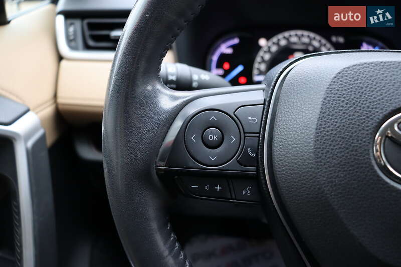 Позашляховик / Кросовер Toyota RAV4 2020 в Львові фото 21 Позашляховик / Кросовер Toyota RAV4 2020 в Львові