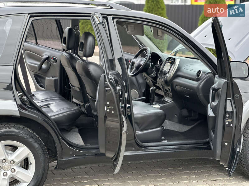 Внедорожник / Кроссовер Toyota RAV4 2004 в Одессе