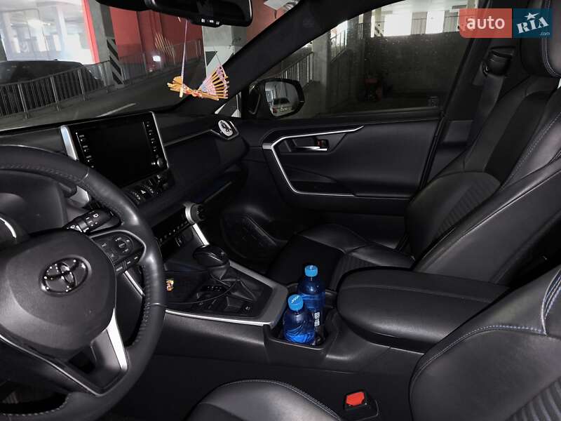 Внедорожник / Кроссовер Toyota RAV4 2019 в Киеве фото 18 Внедорожник / Кроссовер Toyota RAV4 2019 в Киеве