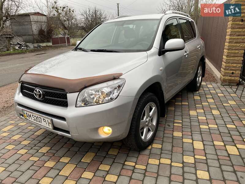 Позашляховик / Кросовер Toyota RAV4 2007 в Житомирі фото 13 Позашляховик / Кросовер Toyota RAV4 2007 в Житомирі