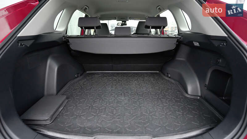 Позашляховик / Кросовер Toyota RAV4 2019 в Львові фото 10 Позашляховик / Кросовер Toyota RAV4 2019 в Львові