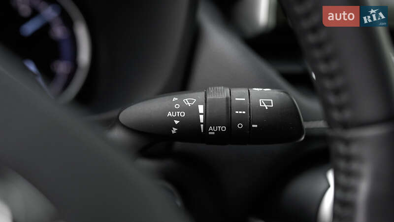 Позашляховик / Кросовер Toyota RAV4 2019 в Львові фото 16 Позашляховик / Кросовер Toyota RAV4 2019 в Львові