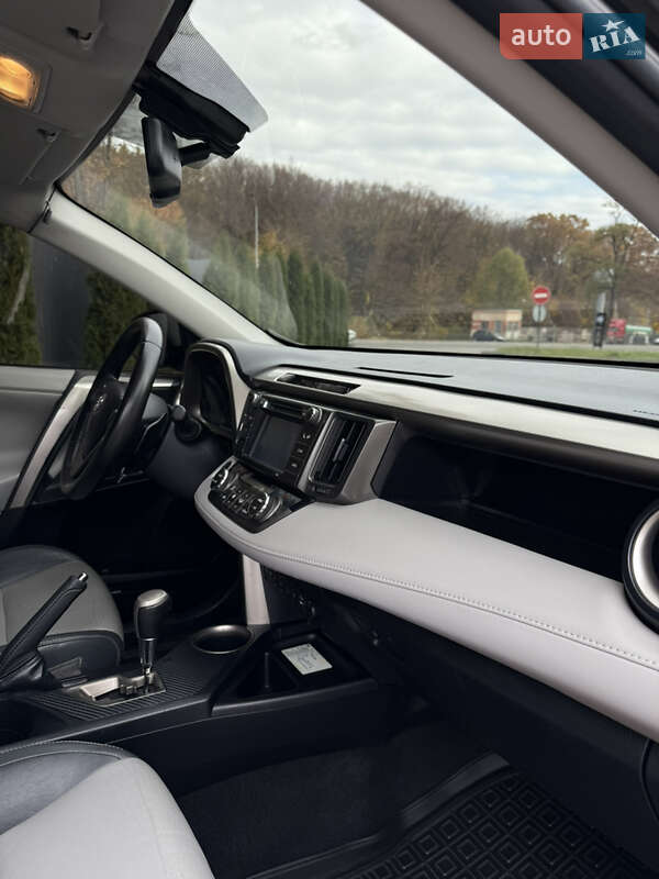 Позашляховик / Кросовер Toyota RAV4 2013 в Тернополі фото 27 Позашляховик / Кросовер Toyota RAV4 2013 в Тернополі