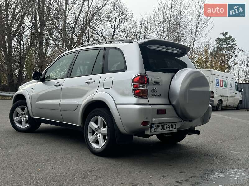Позашляховик / Кросовер Toyota RAV4 2004 в Одесі