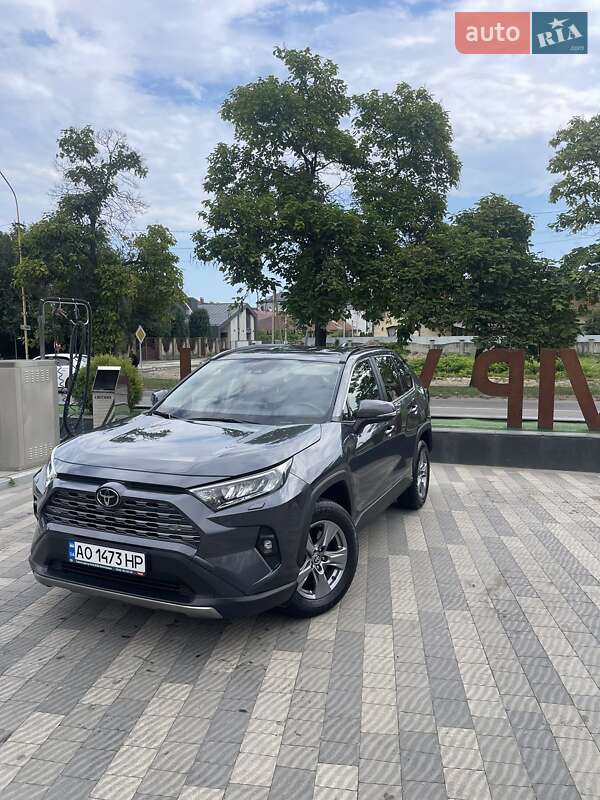 Внедорожник / Кроссовер Toyota RAV4 2022 в Ужгороде фото 2 Внедорожник / Кроссовер Toyota RAV4 2022 в Ужгороде