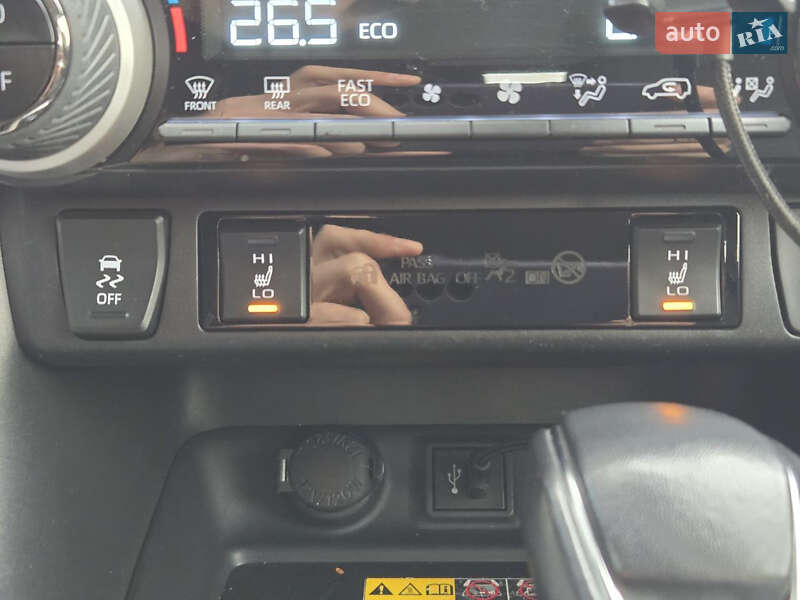 Позашляховик / Кросовер Toyota RAV4 2023 в Києві фото 23 Позашляховик / Кросовер Toyota RAV4 2023 в Києві