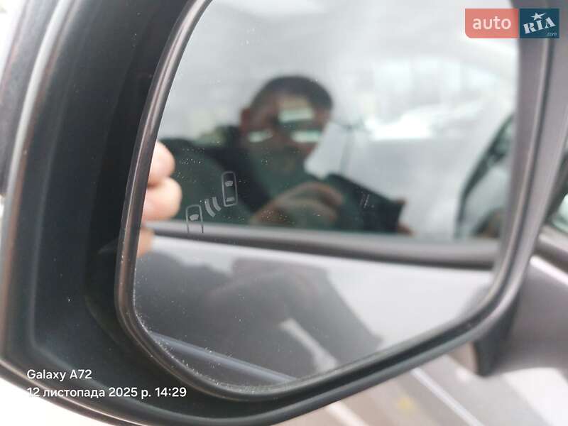 Внедорожник / Кроссовер Toyota RAV4 2023 в Киеве фото 24 Внедорожник / Кроссовер Toyota RAV4 2023 в Киеве