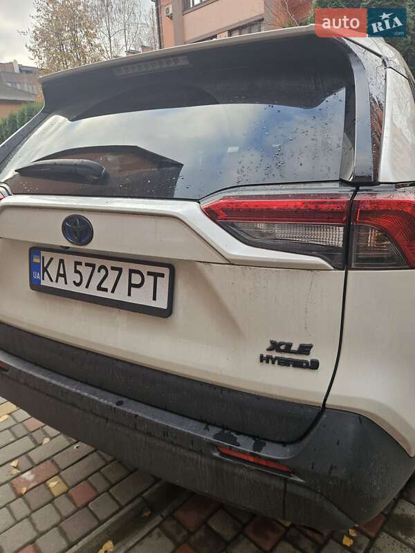 Позашляховик / Кросовер Toyota RAV4 2022 в Києві фото 2 Позашляховик / Кросовер Toyota RAV4 2022 в Києві