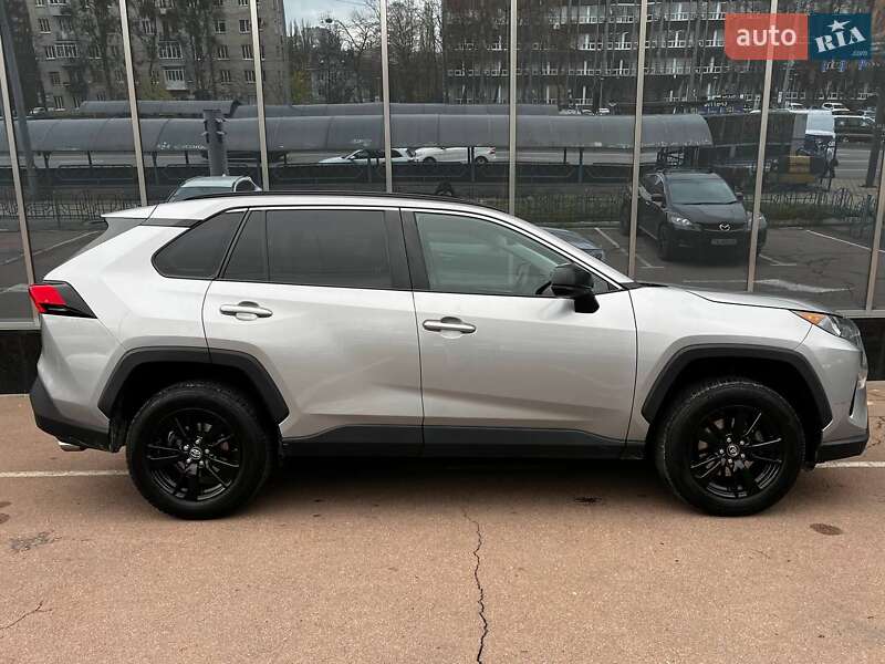 Внедорожник / Кроссовер Toyota RAV4 2021 в Киеве фото 7 Внедорожник / Кроссовер Toyota RAV4 2021 в Киеве