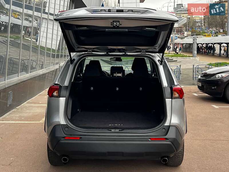 Внедорожник / Кроссовер Toyota RAV4 2021 в Киеве фото 28 Внедорожник / Кроссовер Toyota RAV4 2021 в Киеве