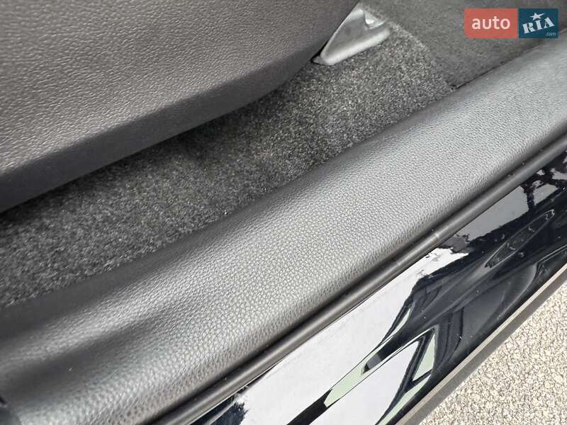 Позашляховик / Кросовер Toyota RAV4 2020 в Києві