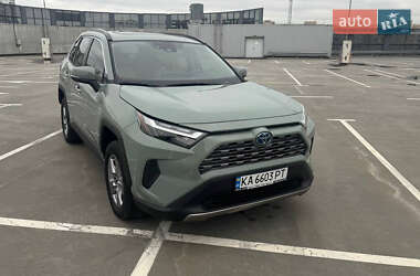 Позашляховик / Кросовер Toyota RAV4 2022 в Києві