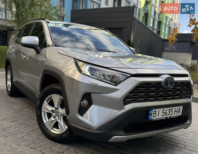 Внедорожник / Кроссовер Toyota RAV4 2020 в Днепре фото 3 Внедорожник / Кроссовер Toyota RAV4 2020 в Днепре