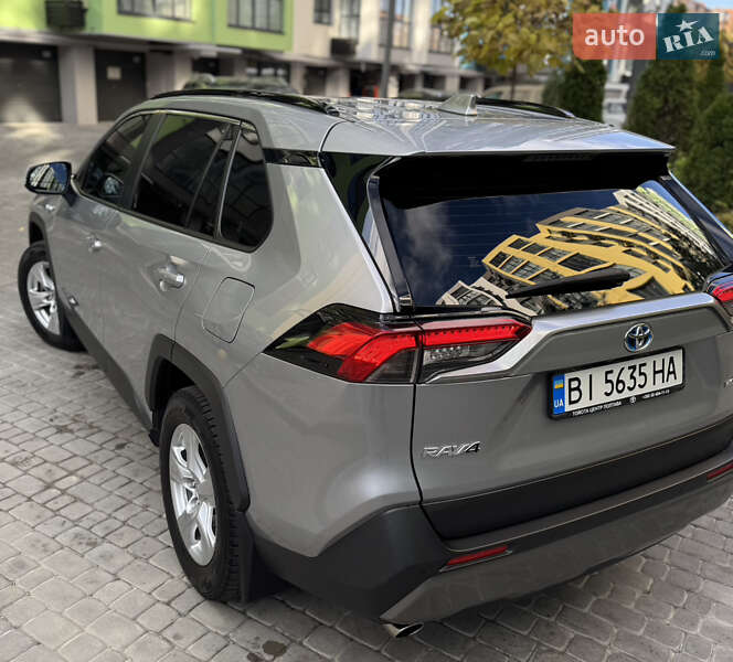 Внедорожник / Кроссовер Toyota RAV4 2020 в Днепре фото 5 Внедорожник / Кроссовер Toyota RAV4 2020 в Днепре
