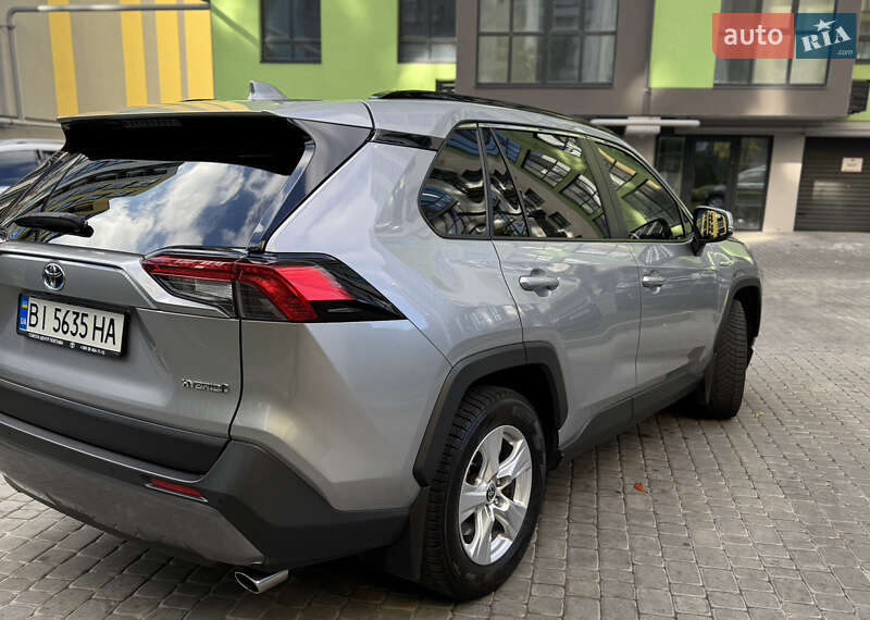 Внедорожник / Кроссовер Toyota RAV4 2020 в Днепре фото 7 Внедорожник / Кроссовер Toyota RAV4 2020 в Днепре