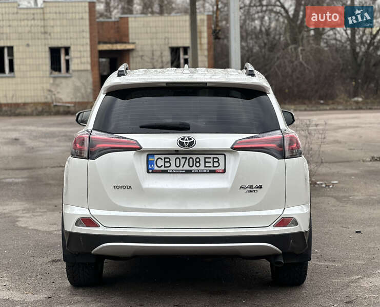Внедорожник / Кроссовер Toyota RAV4 2016 в Киеве