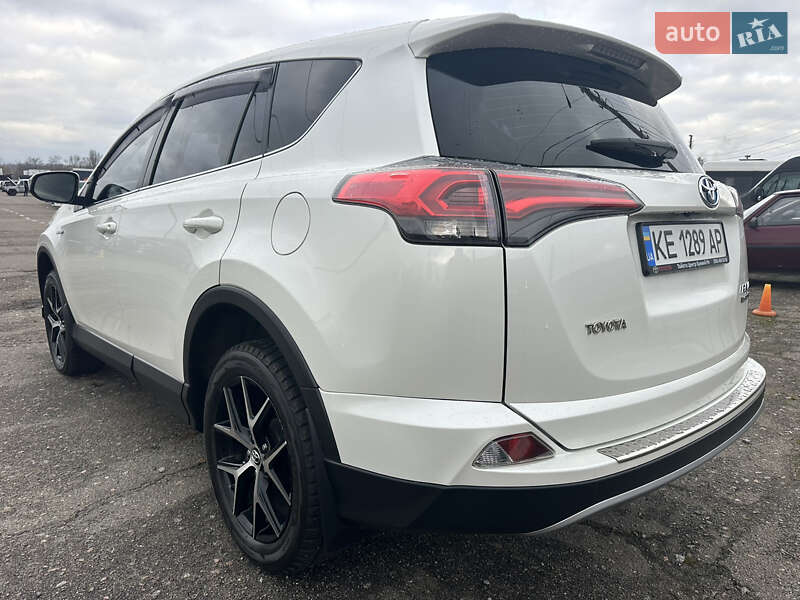 Внедорожник / Кроссовер Toyota RAV4 2016 в Киеве фото 9 Внедорожник / Кроссовер Toyota RAV4 2016 в Киеве
