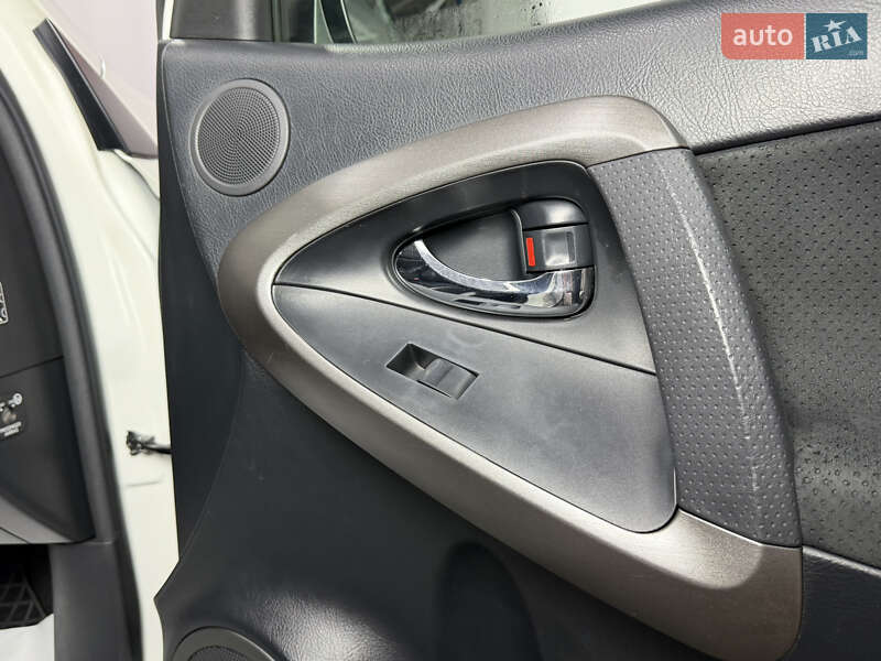 Внедорожник / Кроссовер Toyota RAV4 2010 в Одессе фото 44 Внедорожник / Кроссовер Toyota RAV4 2010 в Одессе