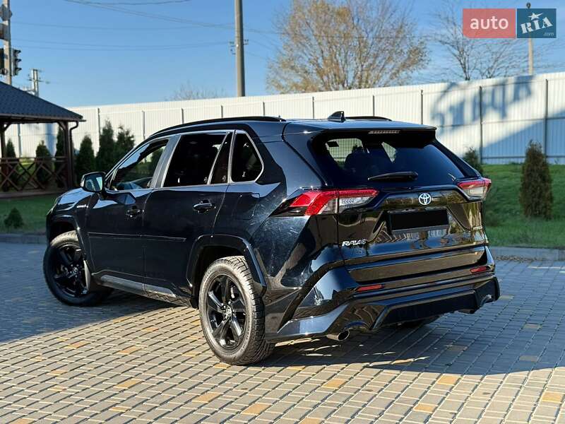 Позашляховик / Кросовер Toyota RAV4 2020 в Одесі