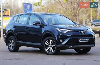 Позашляховик / Кросовер Toyota RAV4 2017 в Києві