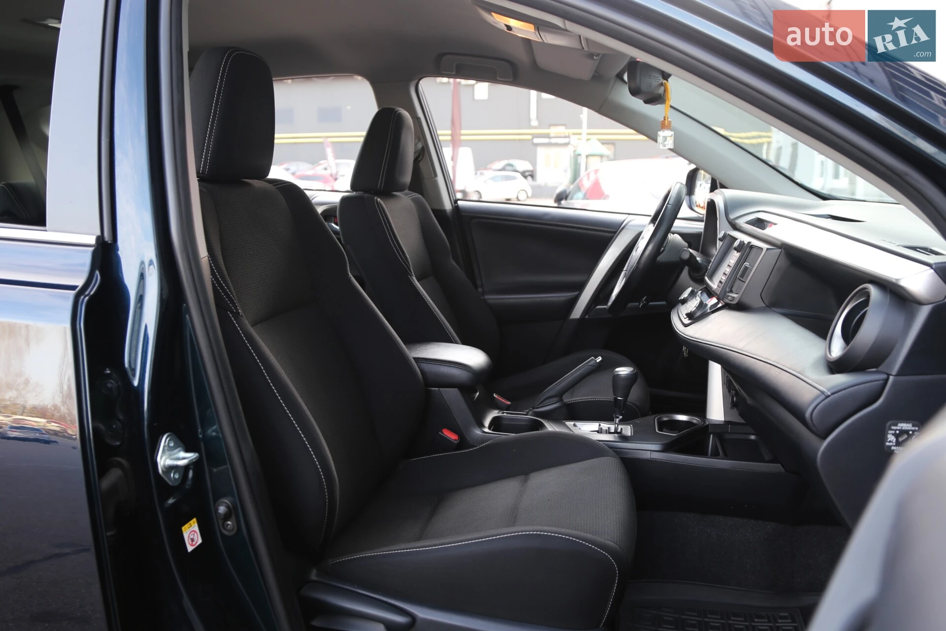 2017 Toyota RAV 4 - мініатюра 12