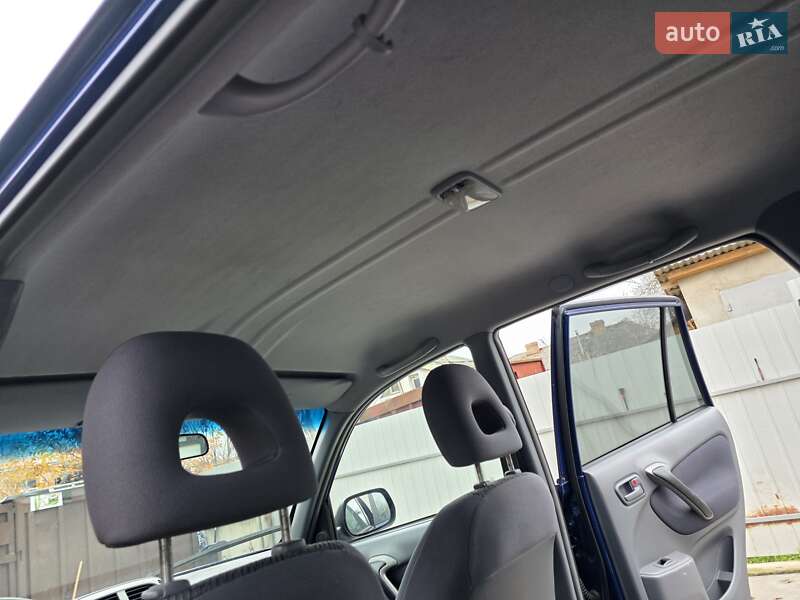 Внедорожник / Кроссовер Toyota RAV4 2003 в Бердичеве фото 7 Внедорожник / Кроссовер Toyota RAV4 2003 в Бердичеве