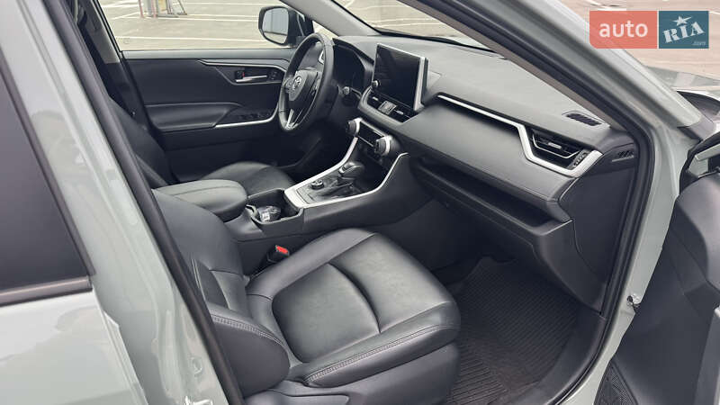 Позашляховик / Кросовер Toyota RAV4 2023 в Києві фото 8 Позашляховик / Кросовер Toyota RAV4 2023 в Києві