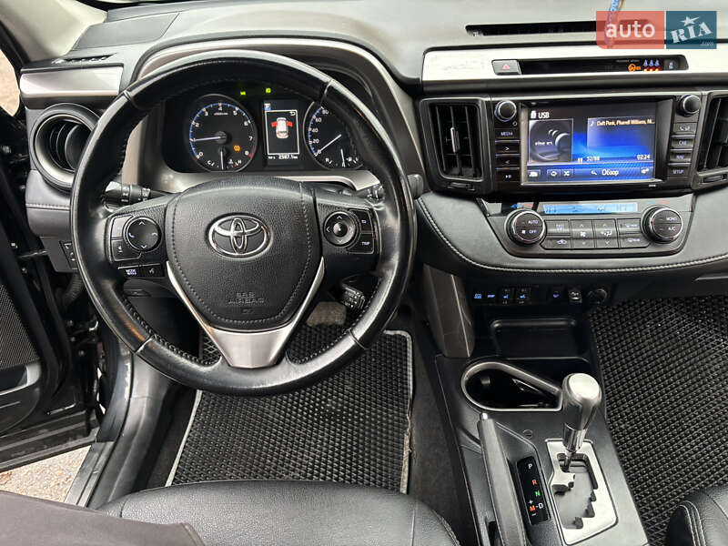 Внедорожник / Кроссовер Toyota RAV4 2015 в Гадяче фото 16 Внедорожник / Кроссовер Toyota RAV4 2015 в Гадяче
