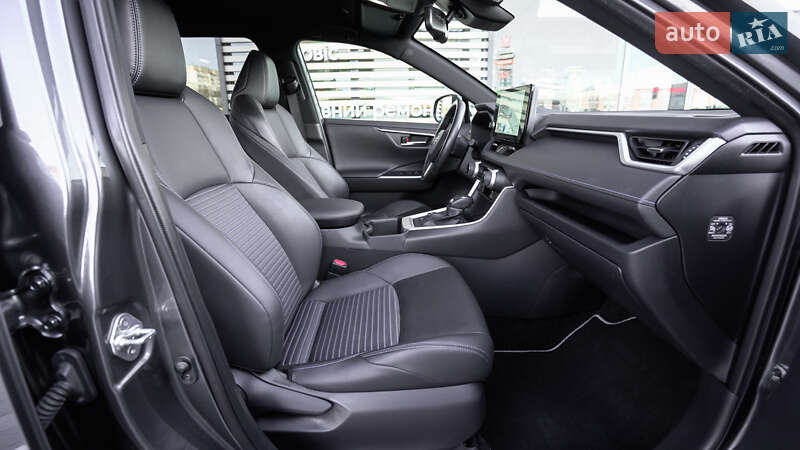 Внедорожник / Кроссовер Toyota RAV4 2023 в Львове