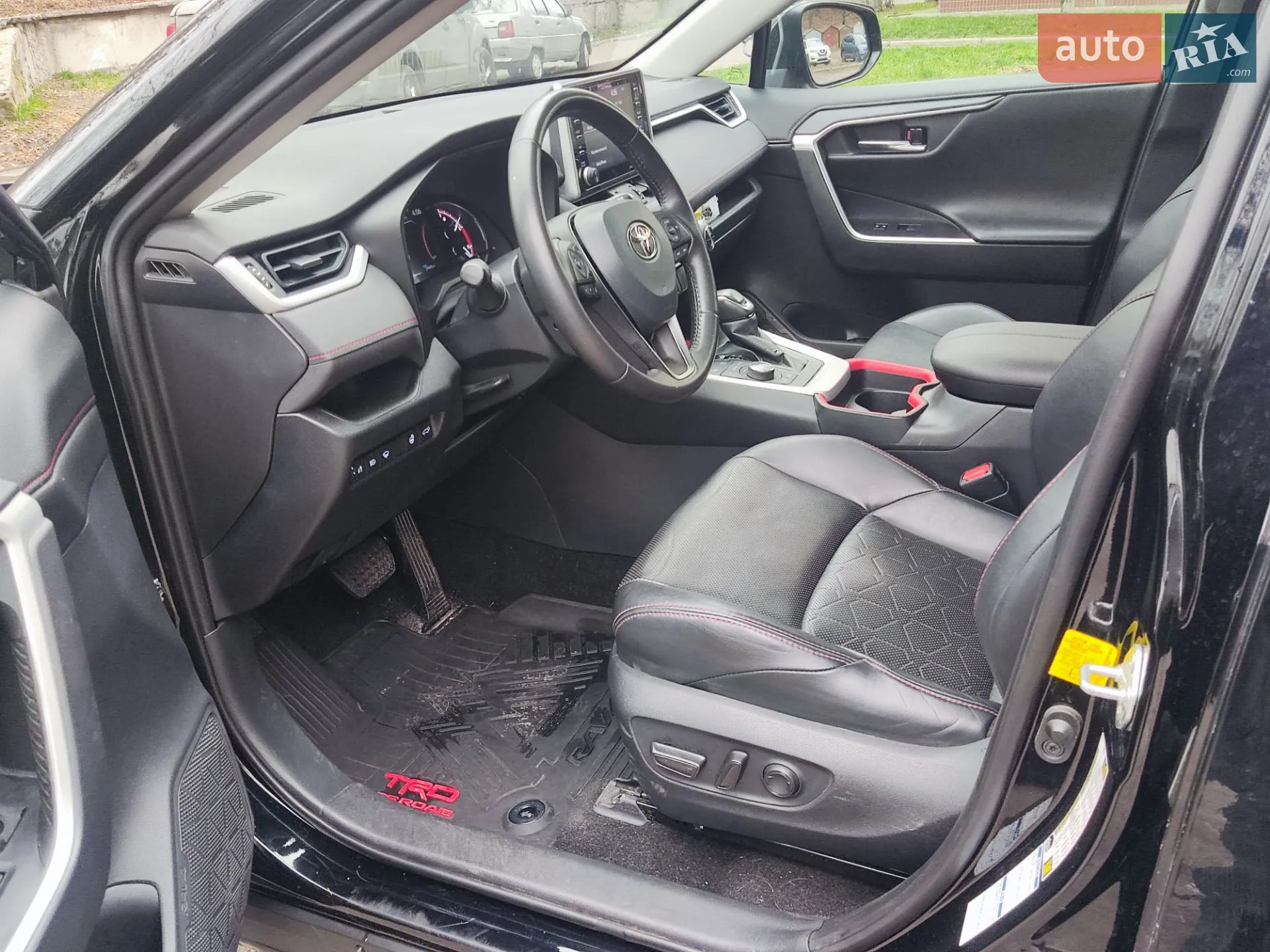 2019 Toyota RAV 4 - мініатюра 18