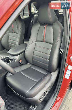 Внедорожник / Кроссовер Toyota RAV4 2021 в Киеве