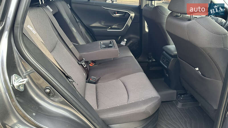 Внедорожник / Кроссовер Toyota RAV4 2024 в Киеве фото 8 Внедорожник / Кроссовер Toyota RAV4 2024 в Киеве